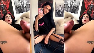 Shemale tranny stimulates her ass while masturbating