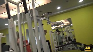 Hunt4k. naive fitness bunny has xxx with rich masculine