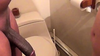 Korean creampied, RCG in bathroom with bbc - xxx sex!