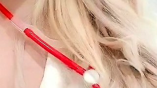 Amateur blonde tattooed babe toying her big cunt