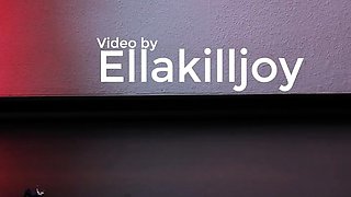 Close up cock jerking solo