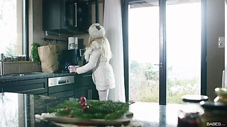 Tempting Lara De Santis arousing adult clip