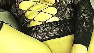 Sexy MILF Teacher Taking 5 Dildos