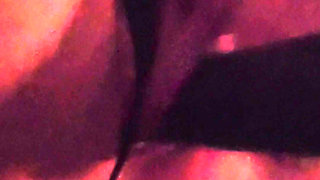 Musclemommy is so horny that she fucks it in a thong and cums